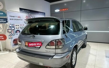 Lexus RX IV рестайлинг, 2001 год, 780 000 рублей, 5 фотография