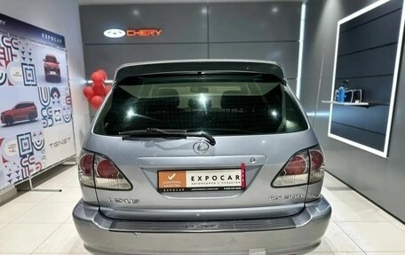 Lexus RX IV рестайлинг, 2001 год, 780 000 рублей, 6 фотография