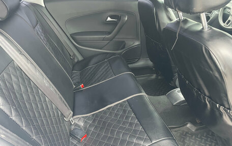 Volkswagen Polo VI (EU Market), 2012 год, 500 000 рублей, 11 фотография