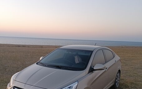Hyundai Solaris II рестайлинг, 2013 год, 1 150 000 рублей, 1 фотография
