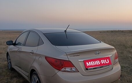Hyundai Solaris II рестайлинг, 2013 год, 1 150 000 рублей, 4 фотография