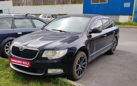 Skoda Superb III рестайлинг, 2013 год, 1 000 000 рублей, 2 фотография