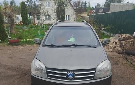 Geely MK Cross I, 2013 год, 300 000 рублей, 2 фотография