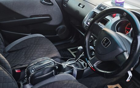 Honda Fit III, 2002 год, 420 000 рублей, 8 фотография