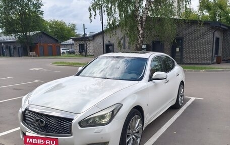 Infiniti Q70 I, 2015 год, 2 650 000 рублей, 3 фотография