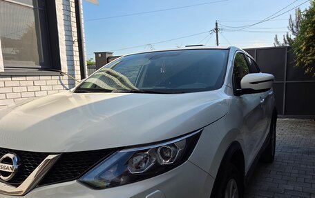 Nissan Qashqai, 2016 год, 1 580 000 рублей, 2 фотография