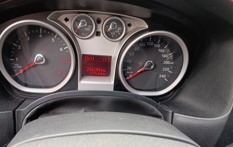 Ford Focus II рестайлинг, 2011 год, 700 000 рублей, 14 фотография