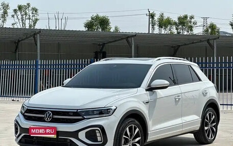 Volkswagen T-Roc I, 2024 год, 1 590 000 рублей, 1 фотография