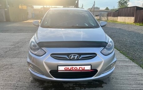 Hyundai Solaris II рестайлинг, 2013 год, 775 000 рублей, 1 фотография