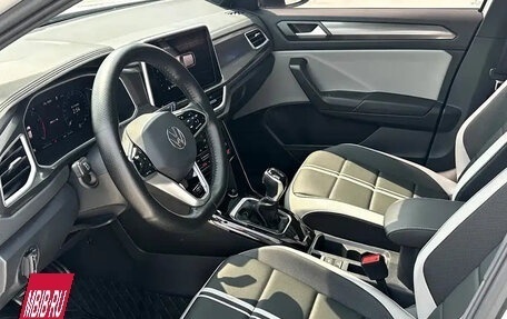 Volkswagen T-Roc I, 2024 год, 1 590 000 рублей, 10 фотография