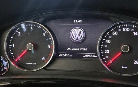 Volkswagen Touareg III, 2018 год, 2 950 000 рублей, 4 фотография