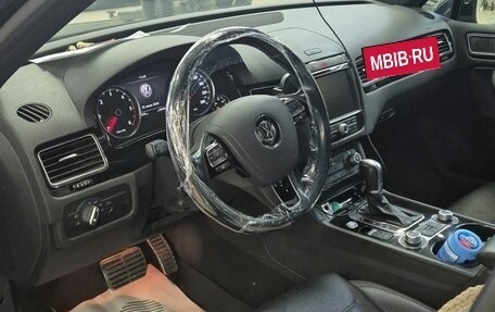 Volkswagen Touareg III, 2018 год, 2 950 000 рублей, 3 фотография