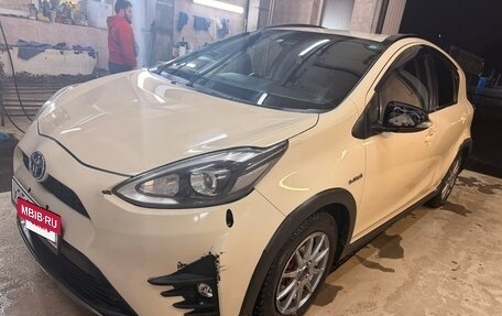 Toyota Aqua I, 2017 год, 700 000 рублей, 3 фотография