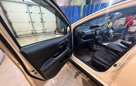 Toyota Aqua I, 2017 год, 700 000 рублей, 12 фотография