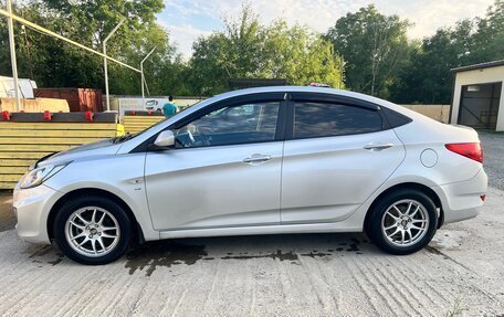 Hyundai Solaris II рестайлинг, 2013 год, 775 000 рублей, 2 фотография