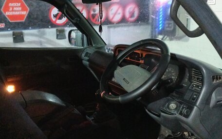 Toyota HiAce H100, 1993 год, 930 000 рублей, 8 фотография