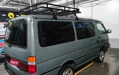 Toyota HiAce H100, 1993 год, 930 000 рублей, 5 фотография