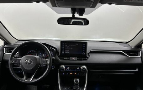 Toyota RAV4, 2020 год, 3 350 000 рублей, 17 фотография