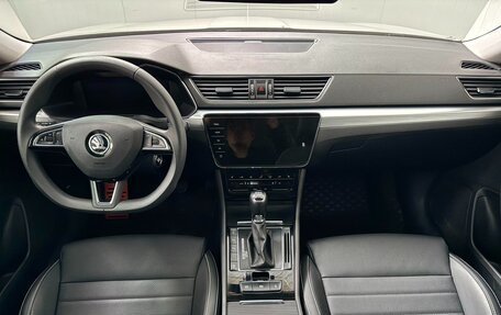 Skoda Superb III рестайлинг, 2022 год, 1 690 000 рублей, 7 фотография