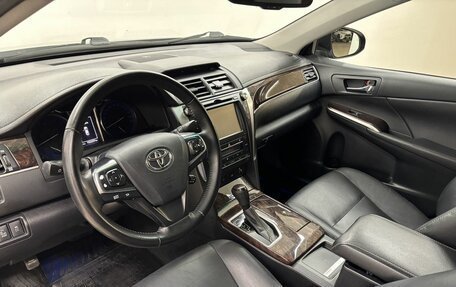 Toyota Camry, 2017 год, 2 239 000 рублей, 11 фотография