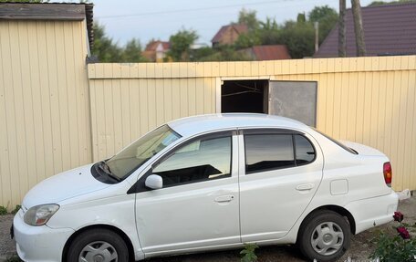 Toyota Platz, 2003 год, 320 000 рублей, 3 фотография
