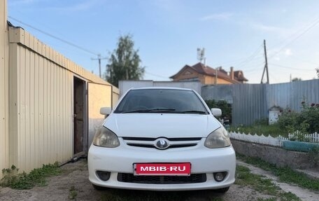 Toyota Platz, 2003 год, 320 000 рублей, 1 фотография