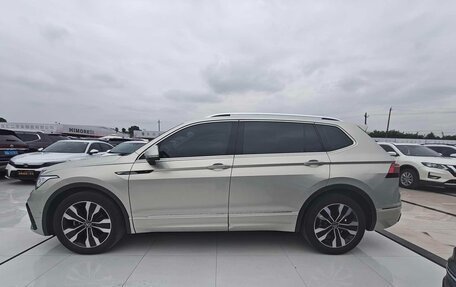Volkswagen Tiguan II, 2022 год, 2 250 000 рублей, 7 фотография