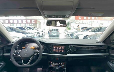 Volkswagen Passat B8 рестайлинг, 2023 год, 2 390 000 рублей, 8 фотография