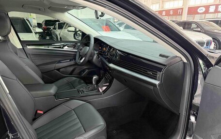 Volkswagen Passat B8 рестайлинг, 2023 год, 2 390 000 рублей, 14 фотография