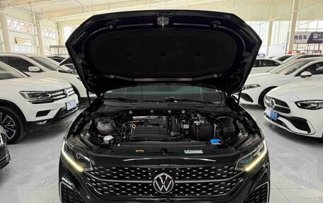 Volkswagen Passat B8 рестайлинг, 2023 год, 2 390 000 рублей, 20 фотография