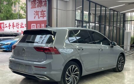 Volkswagen Golf VIII, 2022 год, 1 670 000 рублей, 6 фотография