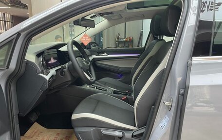 Volkswagen Golf VIII, 2022 год, 1 670 000 рублей, 16 фотография