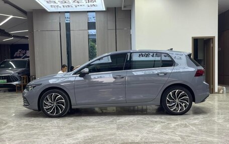 Volkswagen Golf VIII, 2022 год, 1 670 000 рублей, 21 фотография
