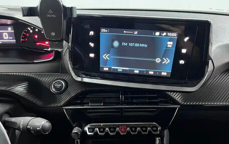 Peugeot 2008 II, 2022 год, 1 134 000 рублей, 15 фотография
