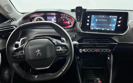 Peugeot 2008 II, 2022 год, 1 134 000 рублей, 13 фотография