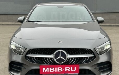 Mercedes-Benz A-Класс, 2020 год, 2 210 000 рублей, 2 фотография