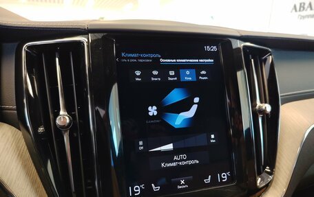 Volvo XC60 II, 2019 год, 3 698 000 рублей, 18 фотография