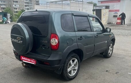 Chevrolet Niva I рестайлинг, 2009 год, 345 000 рублей, 3 фотография