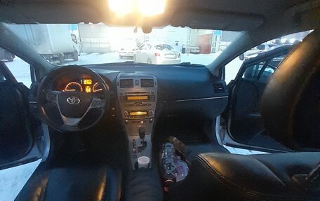 Toyota Avensis III рестайлинг, 2011 год, 950 000 рублей, 7 фотография