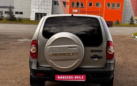 Chevrolet Niva I рестайлинг, 2015 год, 595 000 рублей, 5 фотография