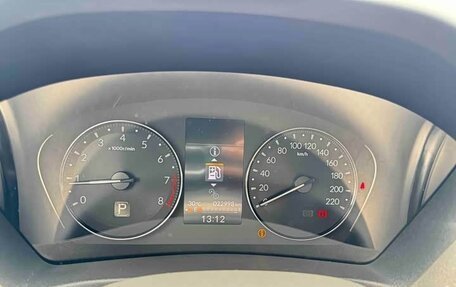Honda Vezel, 2022 год, 1 650 000 рублей, 4 фотография