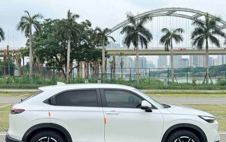 Honda Vezel, 2022 год, 1 650 000 рублей, 15 фотография