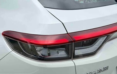 Honda Vezel, 2022 год, 1 650 000 рублей, 20 фотография