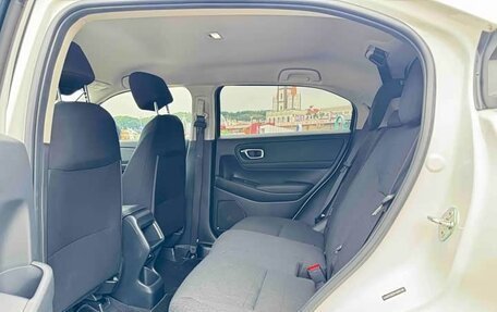 Honda Vezel, 2022 год, 1 650 000 рублей, 19 фотография