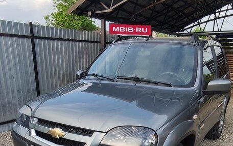 Chevrolet Niva I рестайлинг, 2016 год, 765 000 рублей, 6 фотография