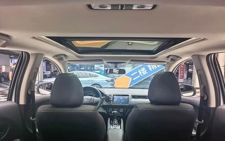 Honda Vezel, 2022 год, 1 590 000 рублей, 14 фотография