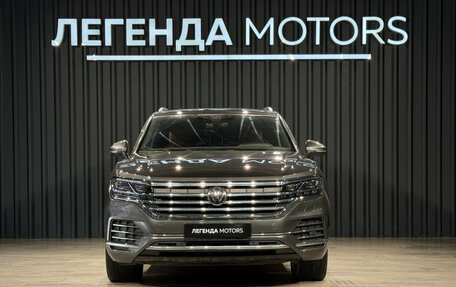Volkswagen Touareg III, 2021 год, 4 690 000 рублей, 2 фотография