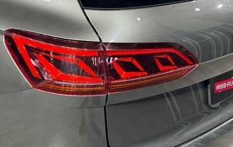 Volkswagen Touareg III, 2021 год, 4 690 000 рублей, 10 фотография