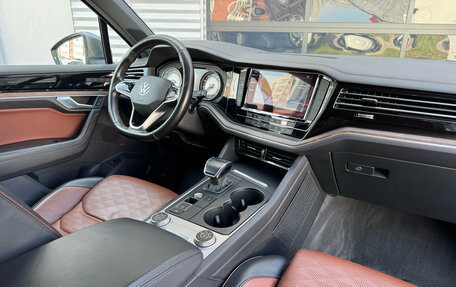 Volkswagen Touareg III, 2021 год, 4 690 000 рублей, 30 фотография