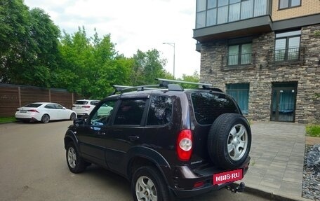 Chevrolet Niva I рестайлинг, 2010 год, 545 000 рублей, 3 фотография